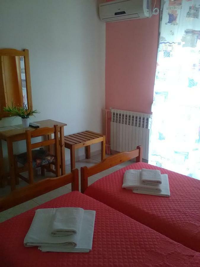 To Giouli Hotel Volos Exterior foto